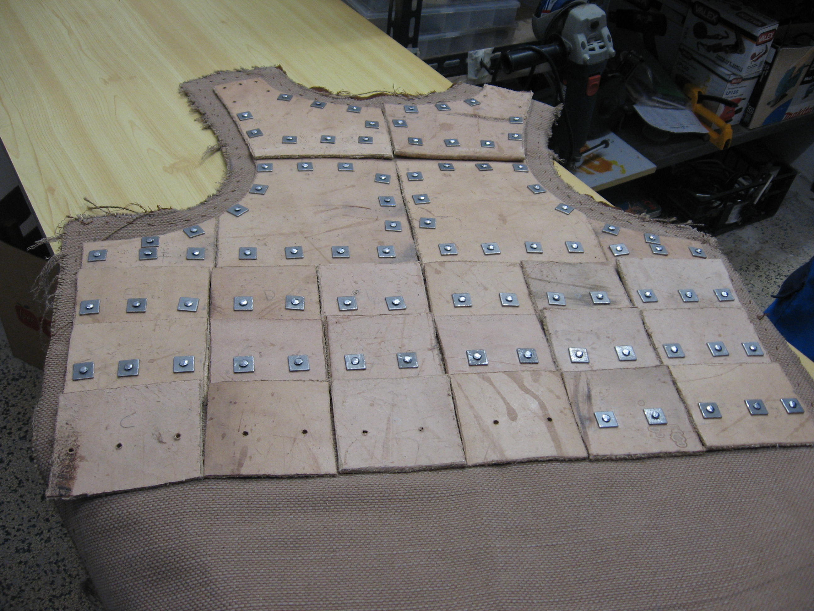 Corazzina in costruzione