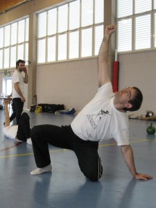 Solo con la pratica si possono eseguire i movimenti correttamente!