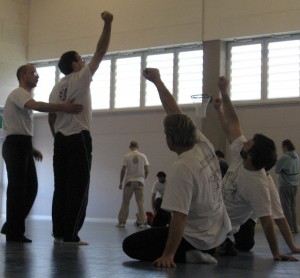 Erik controlla l'esecuzione del getup